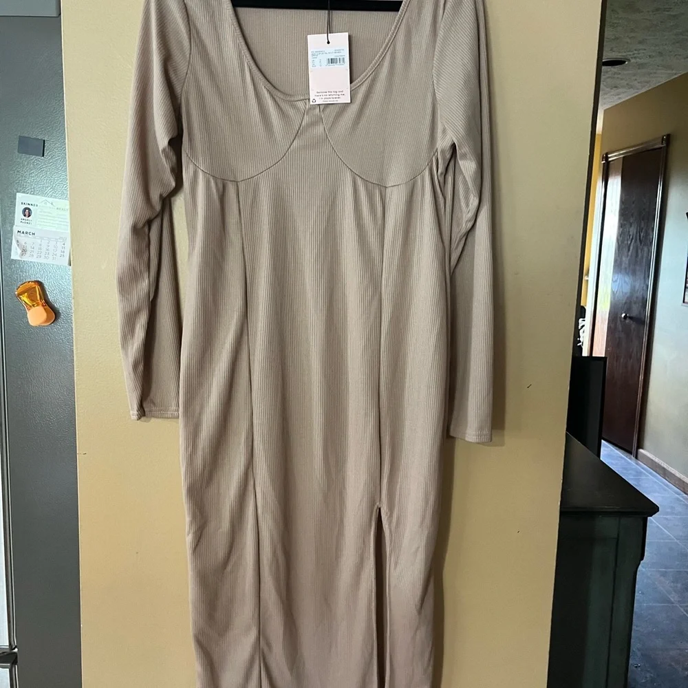 Missguided Ribbed MIDI dress - Picture 1 of 4